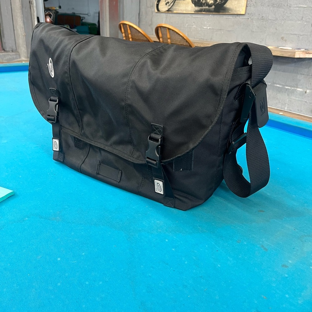 Timbuk2 messenger bag, very large